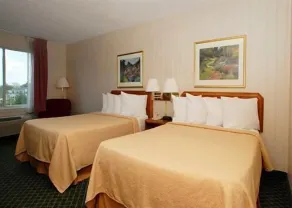 Travelers Inn - Inngangsparti