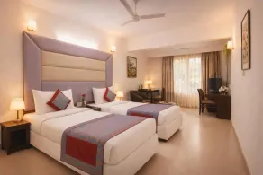 The Solace Hotel - Nehru Place - Habitación