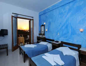 Eri Hotel - Chambre