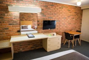 Australian Settlers Motor Inn - Quarto