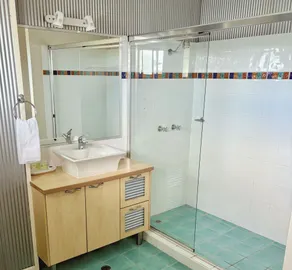 Yamba Sun - Bathroom