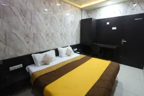 Hotel Hari Palace - Room