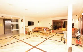 West Lerruat Hotel - Recepción