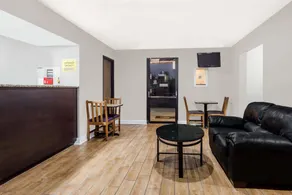 Super 8 by Wyndham Augusta Ft Eisenhower Area - Lobby