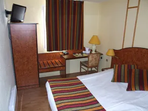 Hôtel Cottage, Calais - Chambre