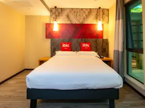Ibis Wuxi Nanchang Street Taihu Square Metro Station - Room