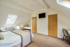 Hillberry - Interior