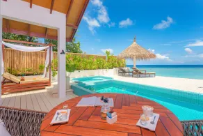 Malahini Kuda Bandos Special Offer Begin your island escape with ease airport pick up and return by shared speedboat at just USD 50 per person stays stay untill end June - Værelse
