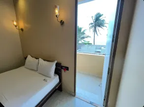 The K Inn Wavefront - Room