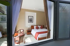 Serene River Villa - Room