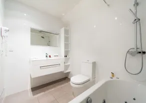 Belmont Motor Inn - Baño