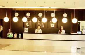 ibis Sharq - Reception