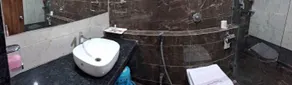 Hotel Samdareeya Pvt Ltd Jabalpur - Bathroom