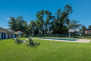 Rodeway Inn Brooklawn - Pool