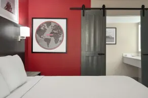 Ramada by Wyndham Cocoa - Zimmer