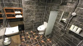 Gumi Prime Hotel - Badezimmer