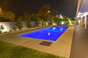 Bentley Motel - Pool