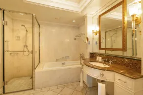 Grand Nikko Tokyo Daiba - Bathroom