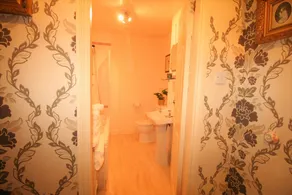 Kingscroft - Bathroom