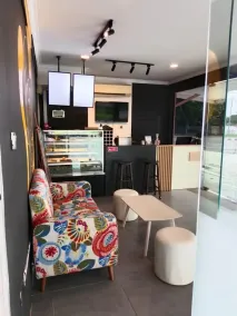 Tomato Motel - Reception