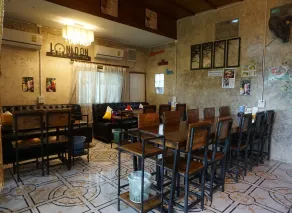 Baansuan Chomchun - Restaurant