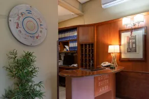 Hotel Suite Ares - Inchecknings- och utcheckningsdisk