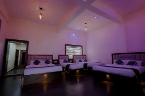 Mountain Peak Resort - Room