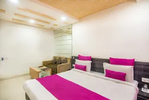 Hotel Morya Regency - Room