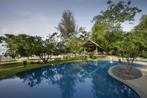 Waterwoods Lodge Kabini - Piscina