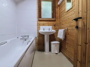 Oak Lodge - Badeværelse