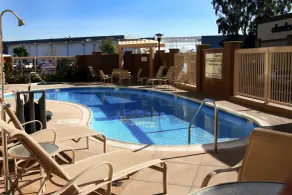 Hampton Inn & Suites Seal Beach - Piscine