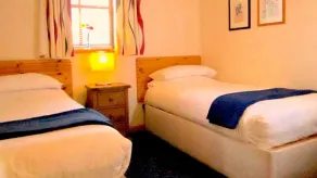 Dolphin Bay Suites - Fremragende lejlighed ved strandpromenaden lige ved stranden nær Inverness - Værelse