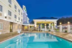 Holiday Inn Express Palestine by IHG - Piscine