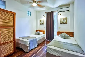Principe del Pacifico - Chambre