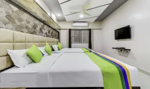 Treebo Sahara Suites 750 M From St Johns Medical College And Hospital - Room