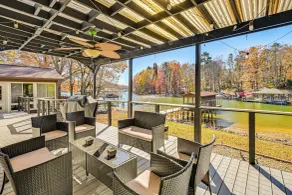 Boaters Paradise on Lake Norman w/ Private Dock! - Innvendig