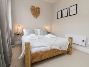 Wood Cottage - Room