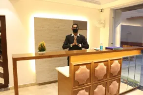 Hotel Green - Behind Parmarth Niketan - Reception