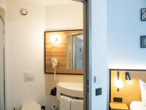 B&B HOTEL Wrocław Centrum - Bathroom