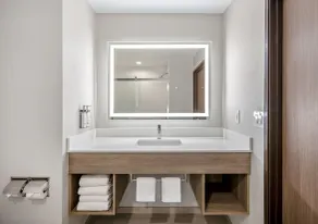 Holiday Inn Express San Diego South - National City by IHG - Salle de bain