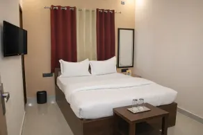 Pavitram Hotel & Banquet - Room