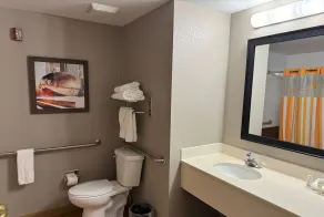 La Quinta by Wyndham Bannockburn-Deerfield - Salle de bain
