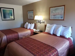 Americas Best Value Inn & Suites Harrisonville - Rum