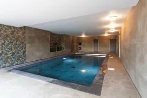 Hallam Retreat - Piscine