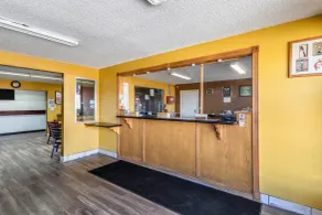 Econo Lodge Gallup West - Lobby