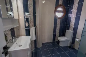 Rumet Cunda Otel - Bathroom
