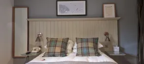 The Ragged Cot - Zimmer