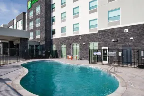 Holiday Inn Fort Worth - Alliance by IHG - Piscine