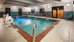 Best Western Plus Prien Lake Hotel & Suites - Lake Charles - Piscine