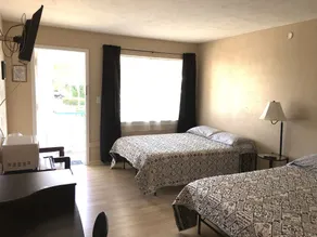 Cedar Inn - Quarto
